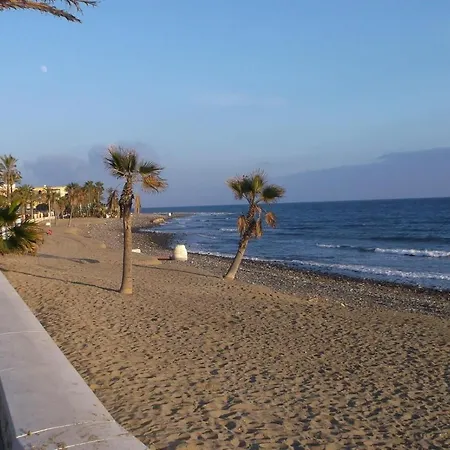 2 Bed-rooms With A View Apartment *