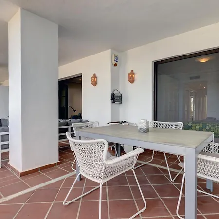 2 Bed-rooms With A View