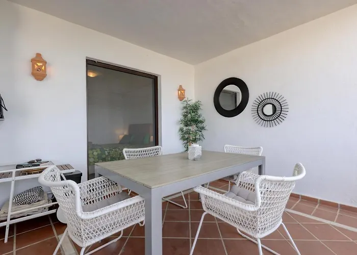 2 Bed-rooms With A View