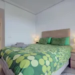 2 Bed-rooms With A View *