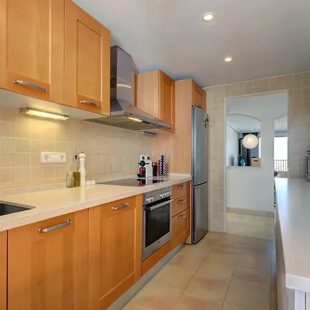 2 Bed-rooms With A View Appartement