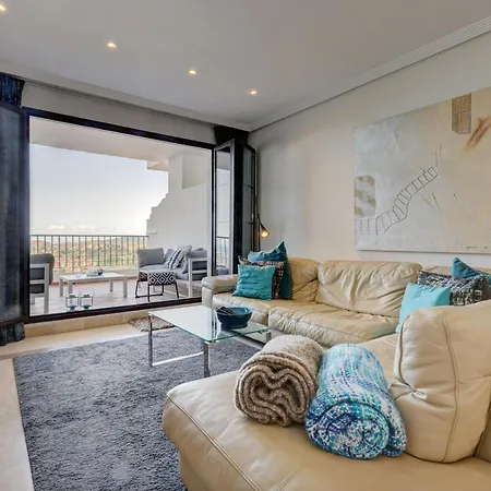 2 Bed-rooms With A View
